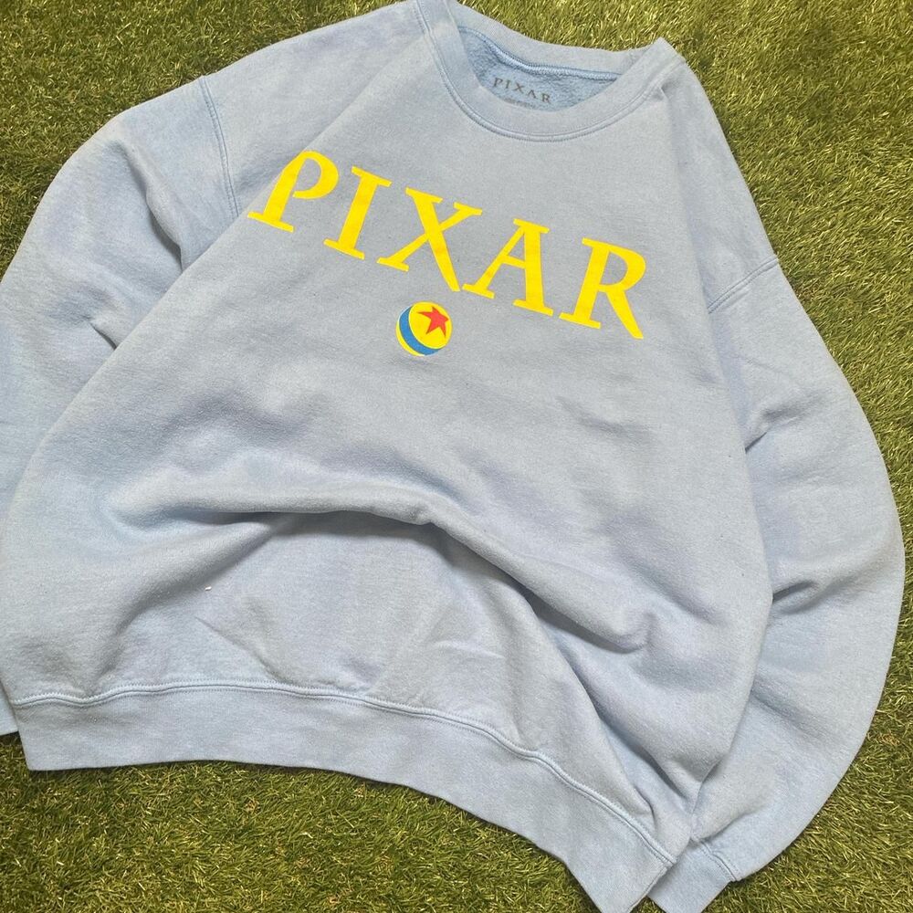 Disney Men's Blue Sweatshirt